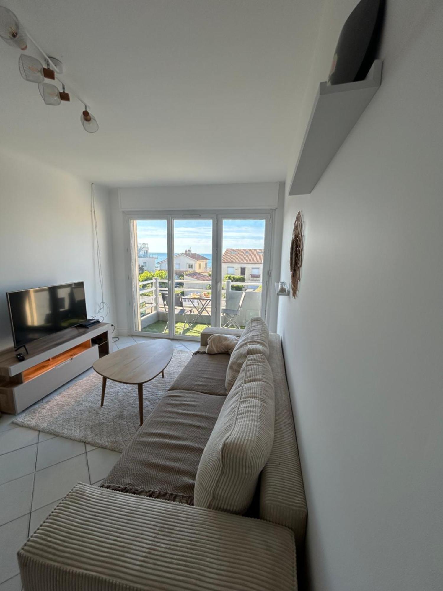Appartement Traversant Vue Mer Et Etang 모기오 외부 사진